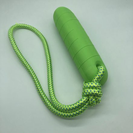Gumirúd kutyajáték 21cm - kötéllel - zöld